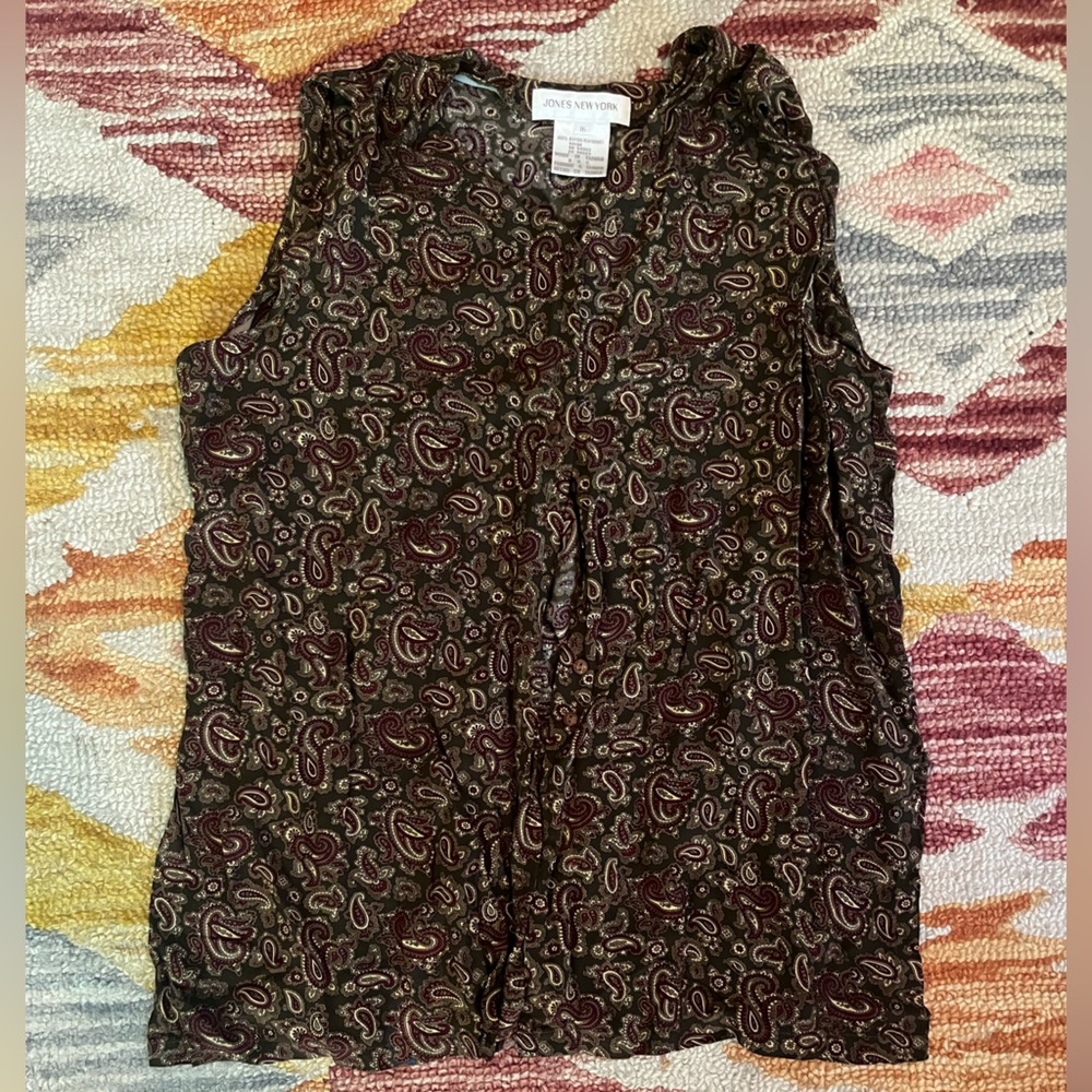 Jones New York Paisley Top in Burgundy and Olive